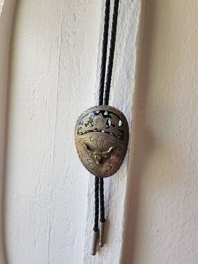 VINTAGE Metal Bolo Tie Longhorn Bull Head Abalone Western Design